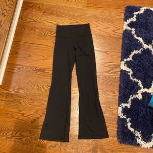 Lululemon yoga pants